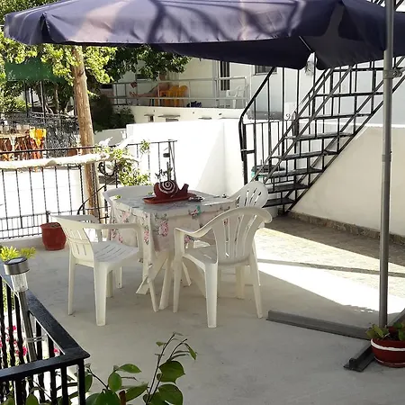Guest house Agnantio Studio Skopelos Town