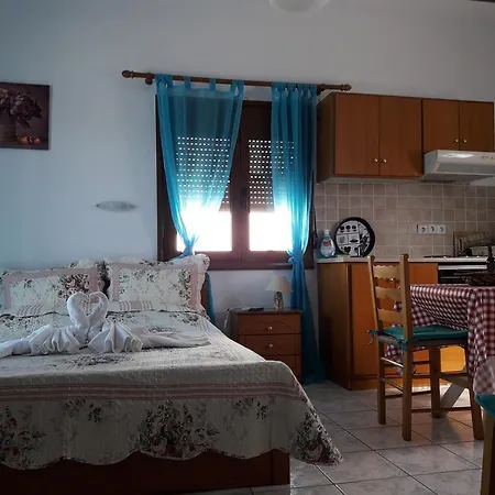 Agnantio Studio Guest house *